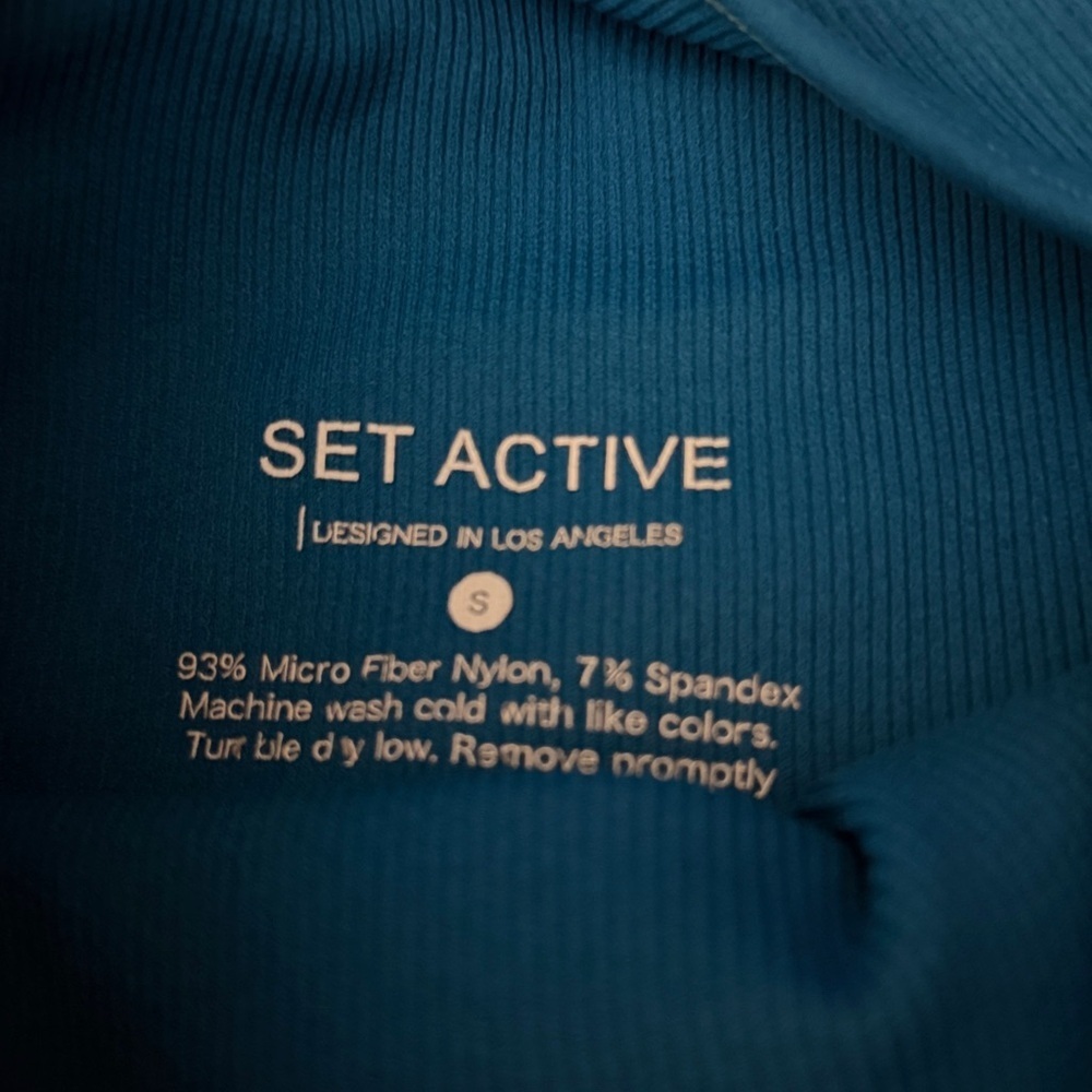 SET ACTIVE Sculptflex One-Shoulder Crop Teal Top (538) - Picture 4 of 4